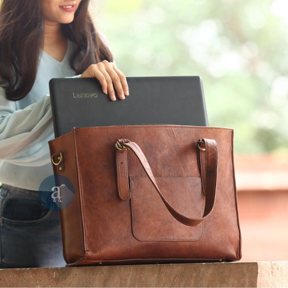 Women Keeping Laptop inside Laptop Tote Bag